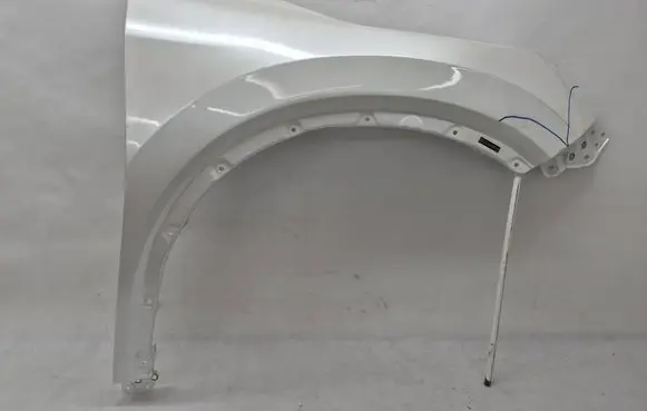 Lexus RX V Fender 