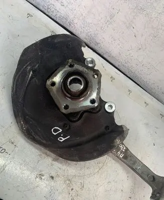 Audi A4 S4 B9 Front wheel hub