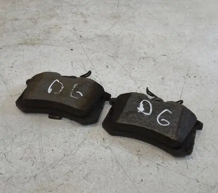 Volkswagen Golf Plus Brake pads (rear) 