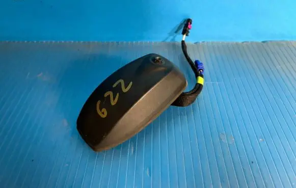 Opel Astra K Aerial GPS antenna 39151094 000140640