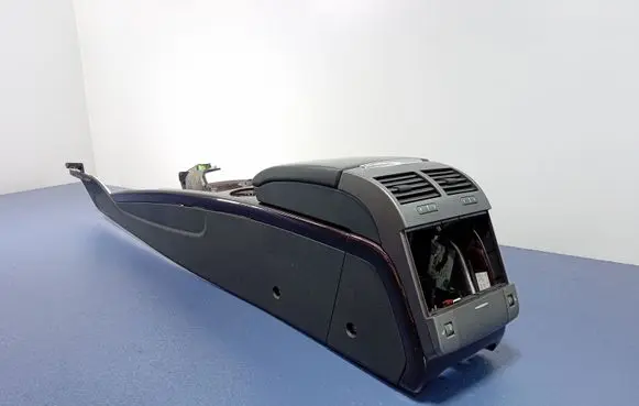 Volkswagen Phaeton Center console