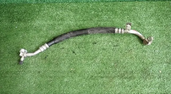 Jeep Grand Cherokee Air conditioning (A/C) pipe/hose 68161176AA