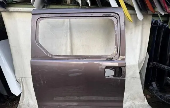 Hyundai H-1, Starex, Satellite Rear door