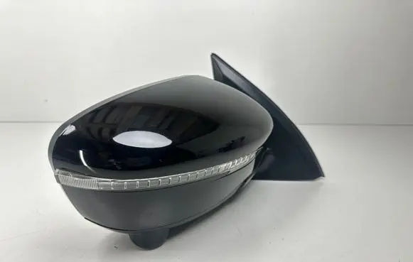 Nissan Qashqai Front door electric wing mirror 038139