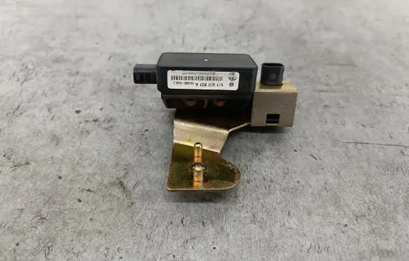 Volkswagen Bora ESP acceleration yaw rate sensor 