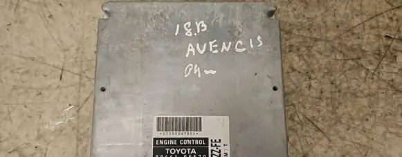 Toyota Avensis T250 Engine control unit/module 2750004782 8966105570 MB2750004782