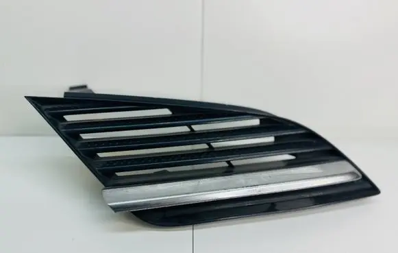 Nissan Primera Front grill 62320AU300