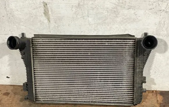 Volkswagen Golf V Intercooler radiator 1k0145803