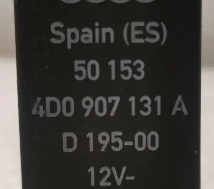 Audi A8 S8 D2 4D Interior lighting relay 4D0907131A D19500 50153