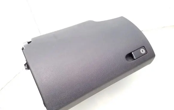 Mercedes-Benz C W204 Glove box A2046800091