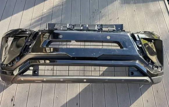 Mitsubishi Eclipse Cross Front bumper 6400H717ZZ 4X45NS