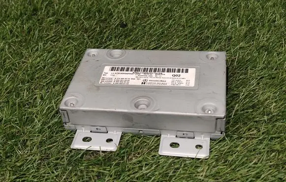 Mercedes-Benz C W204 GPS navigation control unit/module A1729009302 A2049015902 A2049026002