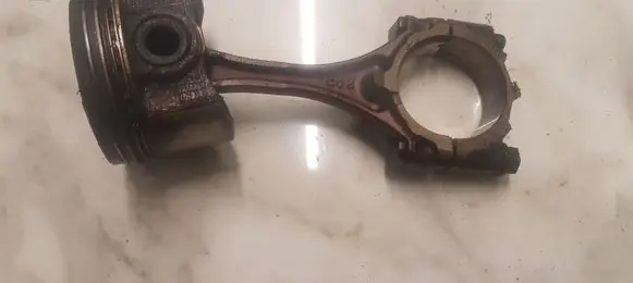 Lexus IS 200-300 Piston with connecting rod