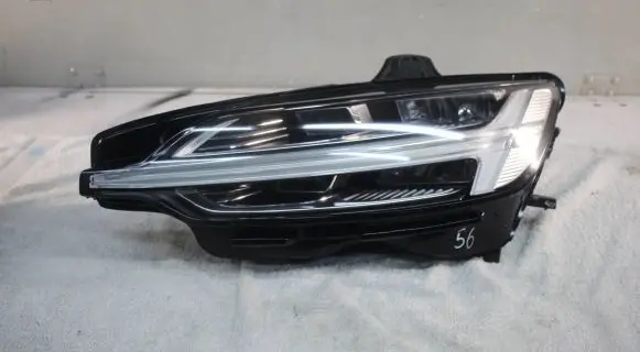 Volvo S60 Headlight/headlamp 32404682