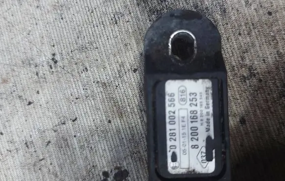 Renault Espace - Grand espace IV Air pressure sensor 8200168253 0281002566