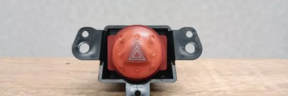 Nissan Almera Tino Hazard light switch 06016