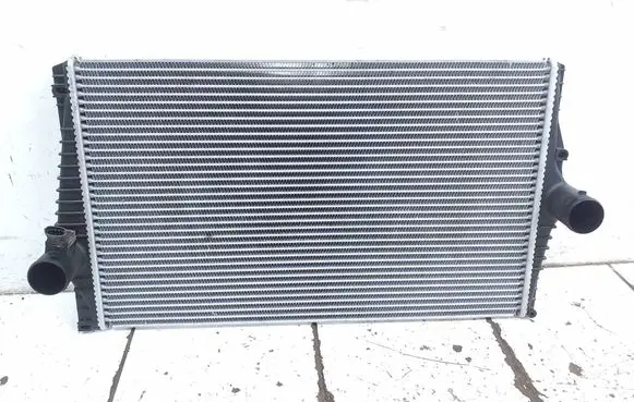 Volvo XC90 Intercooler radiator 818280 T82389a 0261230090