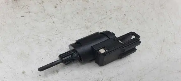 Audi A4 S4 B7 8E 8H Brake pedal sensor switch 3B0945511C 19322010