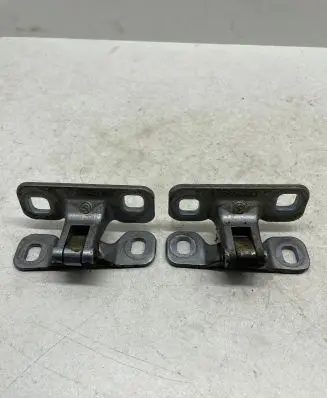 BMW X3 E83 Tailgate/trunk/boot hinge ES030208
