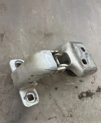 Renault Master III Front door upper hinge 804000005R
