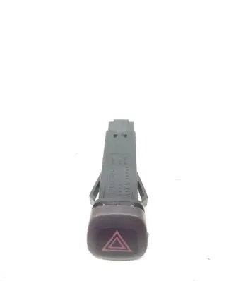 Volvo XC90 Hazard light switch