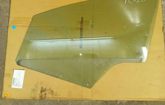 Peugeot 5008 Front door window glass four-door 