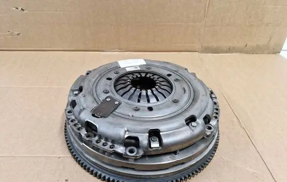 Renault Trafic III (X82) Viscous fan clutch 