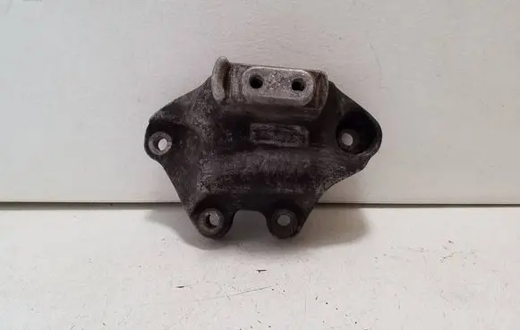 Peugeot 308 Gearbox mounting bracket 9677768480