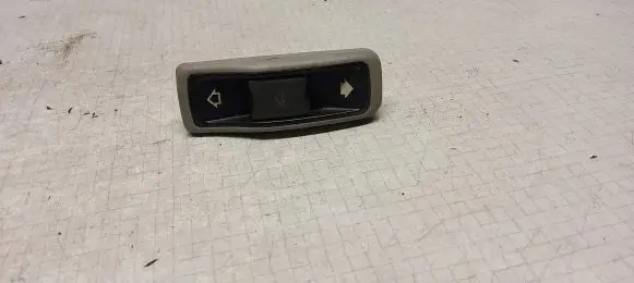 Mitsubishi Space Runner Sunroof switch 