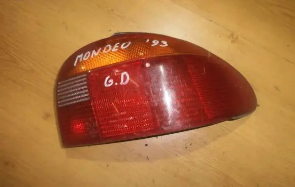 Ford Mondeo MK I Rear/tail lights 93bg13n004cb