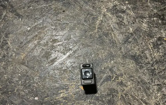 Subaru Forester SF Wing mirror switch