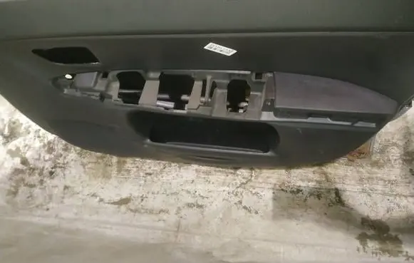 Mazda 2 Front door card panel trim