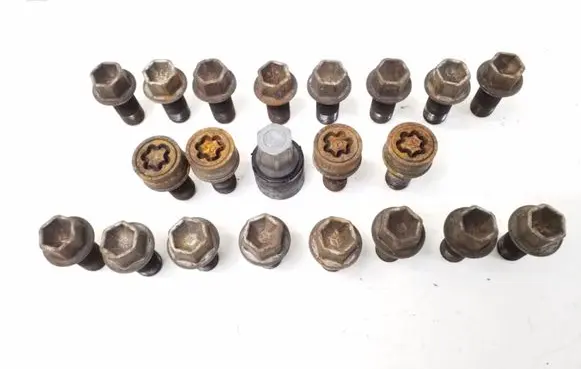 Mercedes-Benz E C207 W207 Nuts/bolts A0009908307