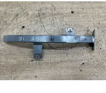 Audi A8 S8 D4 4H Fender mounting bracket 4H0821394