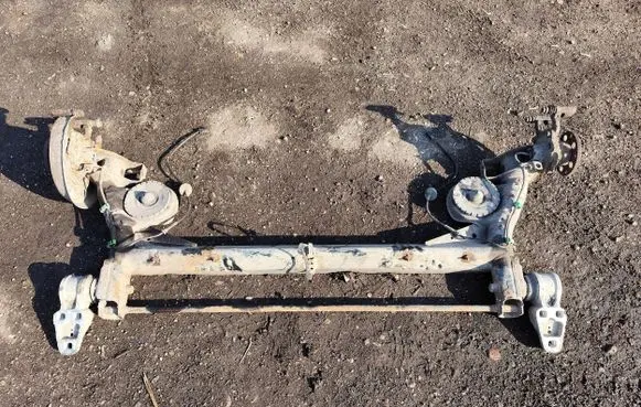 Volkswagen PASSAT B5 Rear subframe 