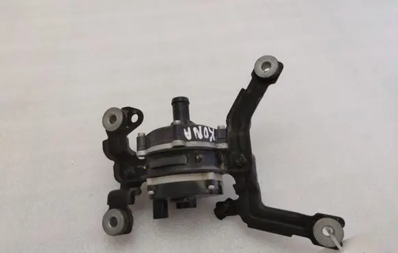 Hyundai Kona I Water pump 375W5K4000