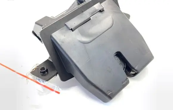 Ford Fiesta Tailgate exterior lock 