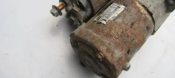 Citroen C-Crosser Starter motor M000T21571