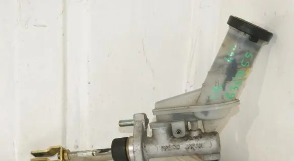 Suzuki Liana Clutch master cylinder 2381054G00