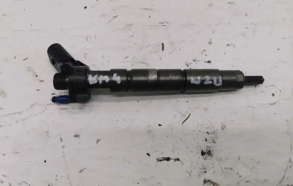 Mercedes-Benz E W213 Fuel injector