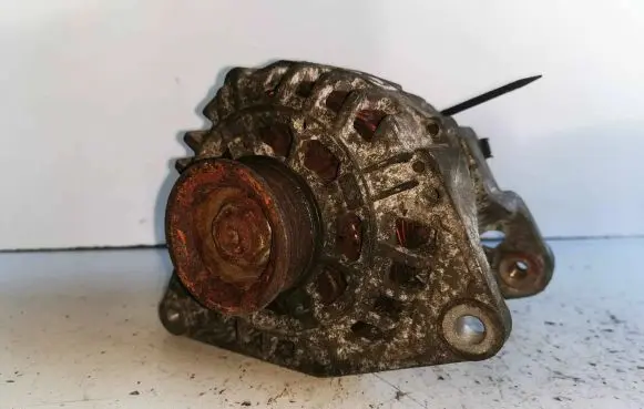 Volkswagen PASSAT B5 Generator/alternator 2542225B 06B003016D SG9B010