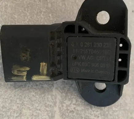 Volkswagen Transporter - Caravelle T5 Air pressure sensor 0261230235 03C906051F 110215T045016C