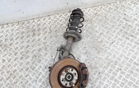 Peugeot 3008 I Front wheel hub spindle knuckle