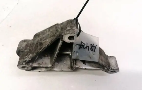 Mitsubishi Space Star Engine mounting bracket 30611139 AK72