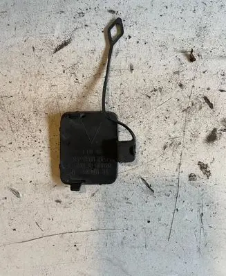 BMW 3 E90 E91 Front tow hook cap/cover 7116687