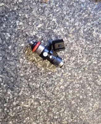 Fuel injector