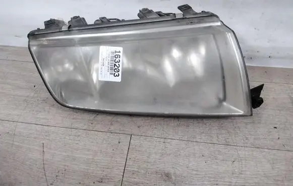 Skoda Fabia Mk1 (6Y) Headlight/headlamp