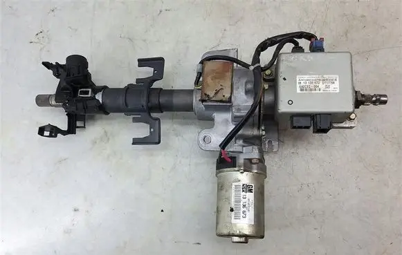 Opel Corsa F Power steering pump 13136673