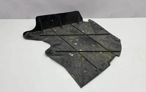 Volkswagen Jetta VI Trunk boot underbody cover/under tray 5C6825215 5C6825205