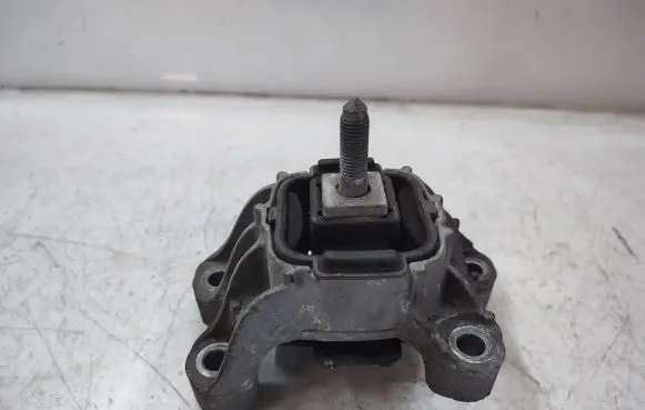 Mini One - Cooper Coupe R56 Gearbox mount 6784355